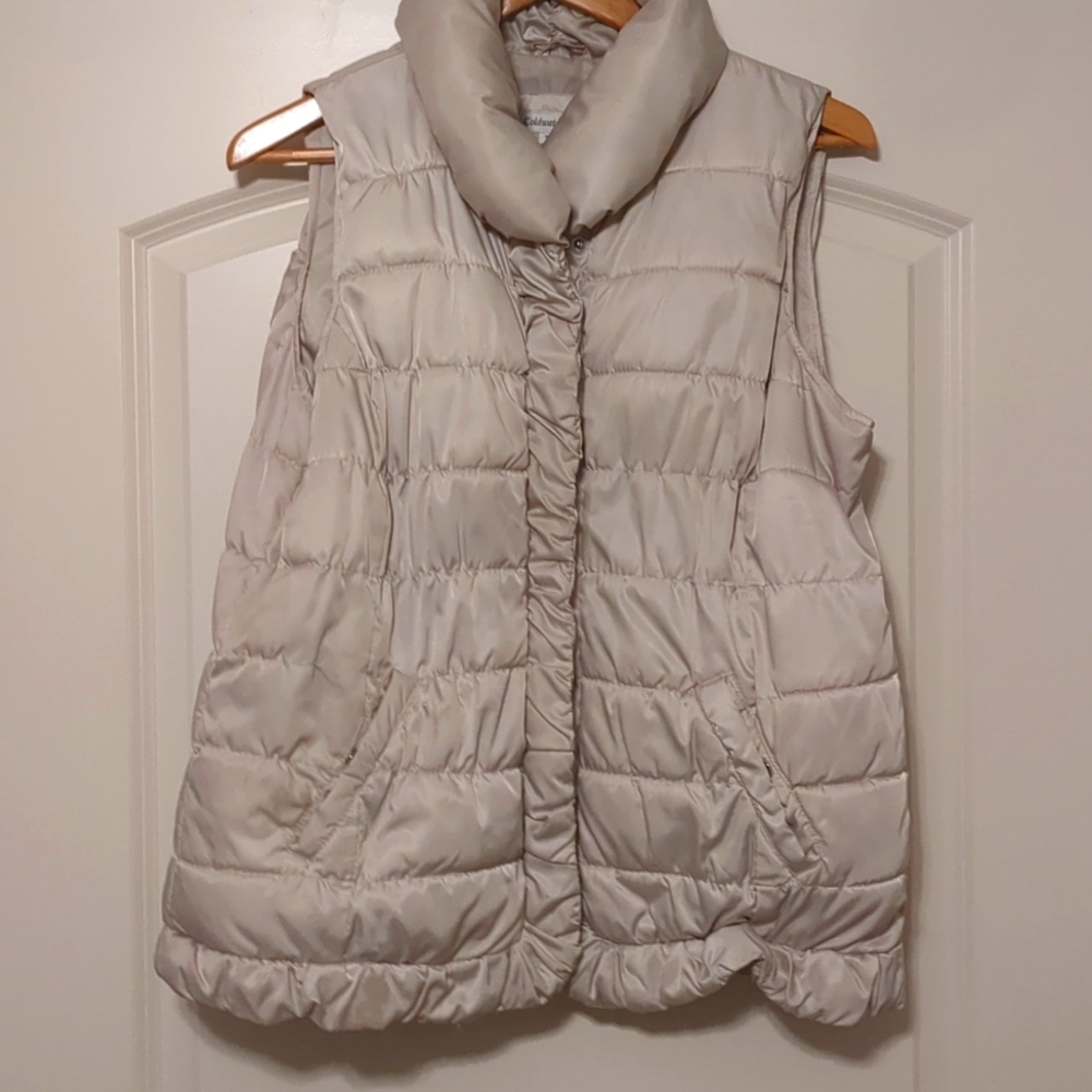 Coldwater‎ Creek puffer vest with scalloped hem